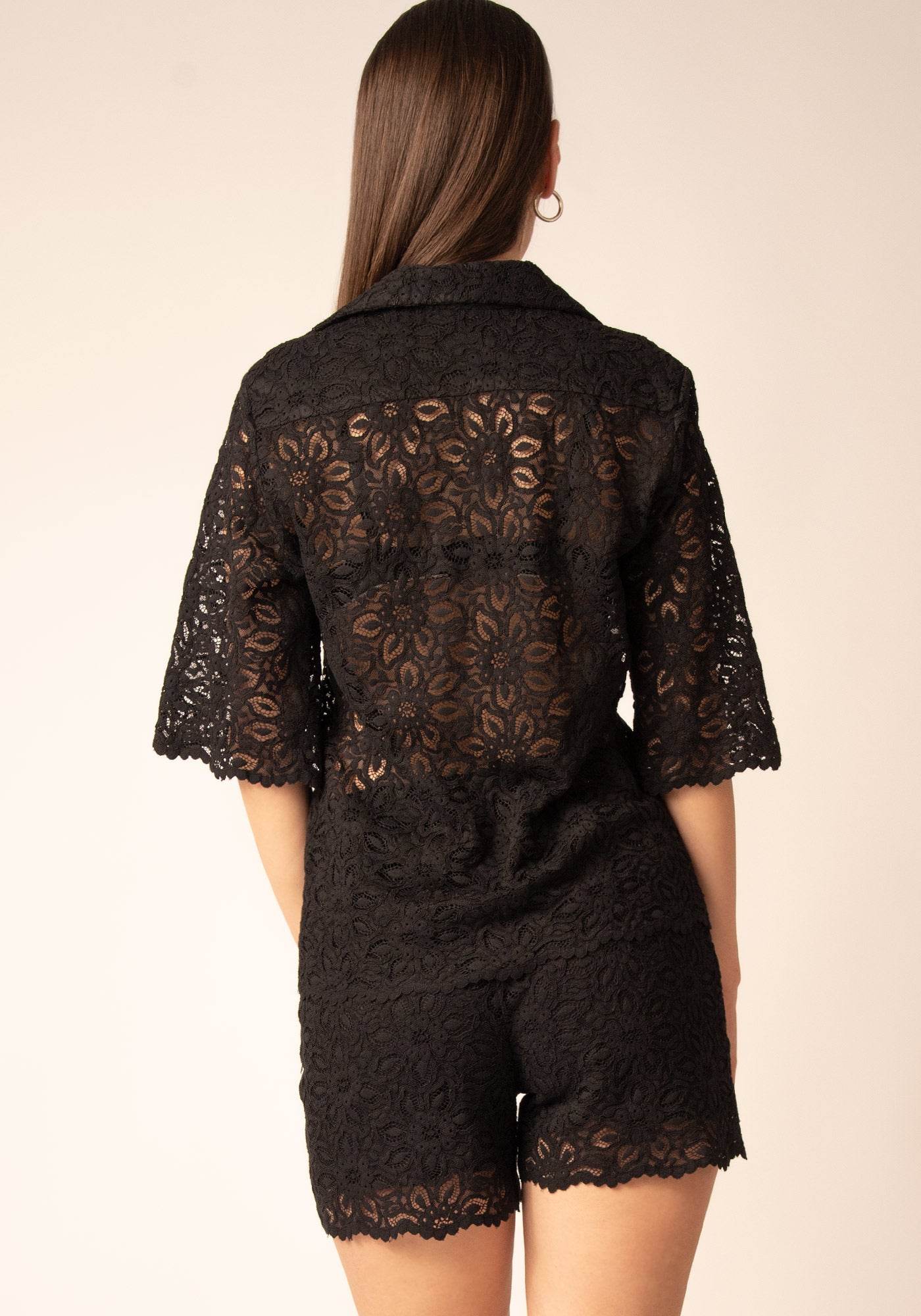 Women's High Waisted Lace Shorts in Black