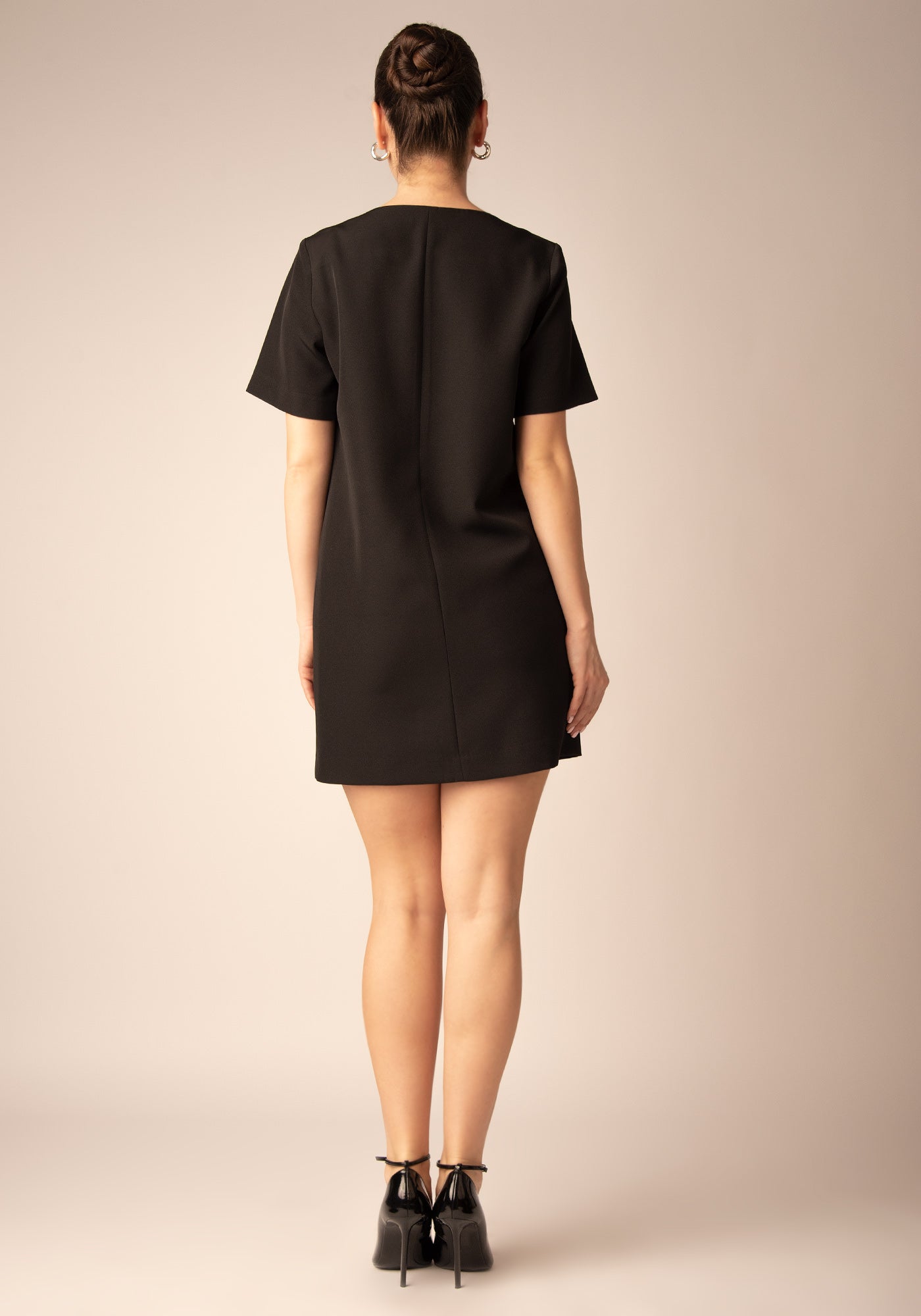 Mini Рокля с Перли в Черно