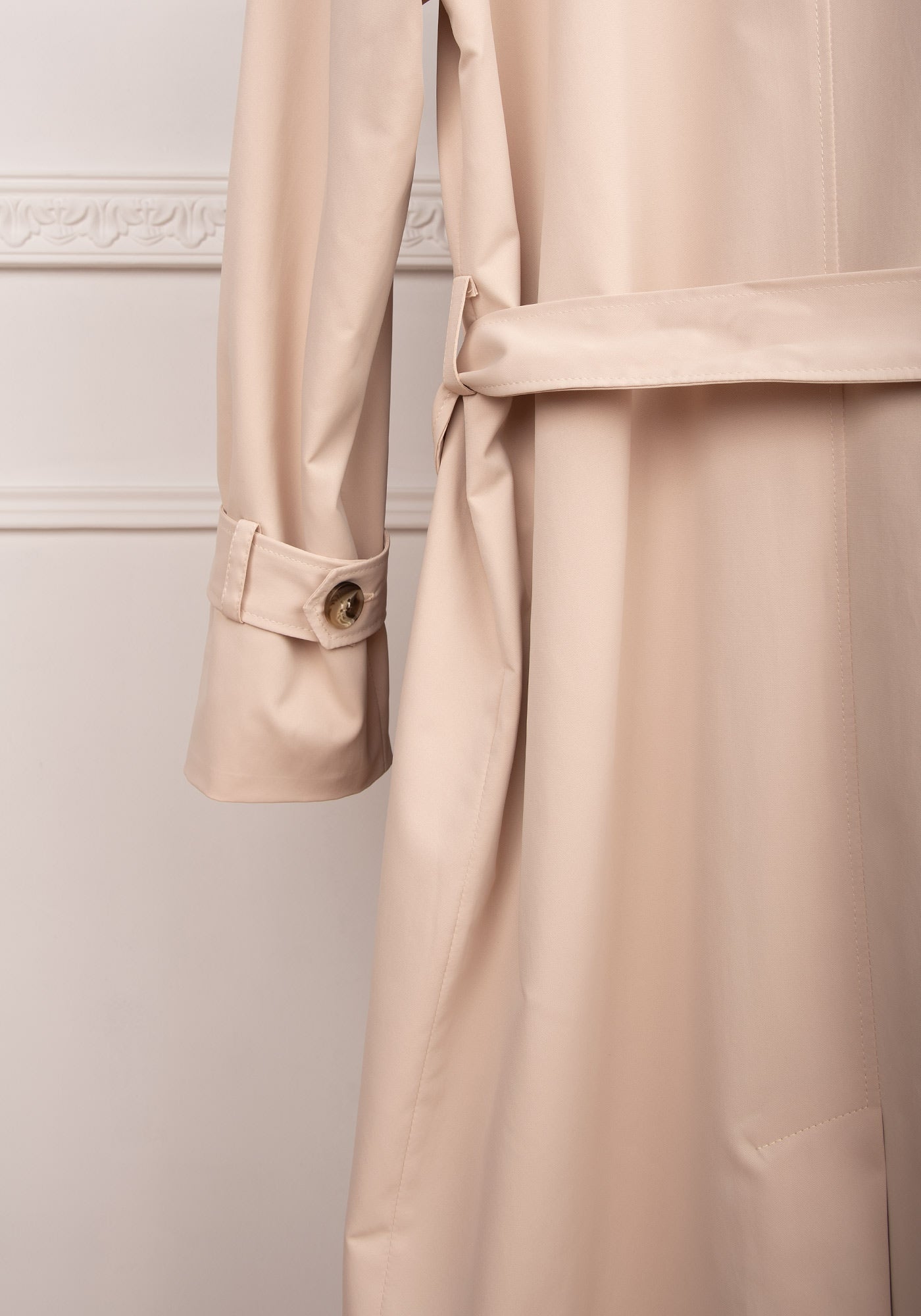 Лек Дамски Шлифер с Реглан ръкав в Светлобежово