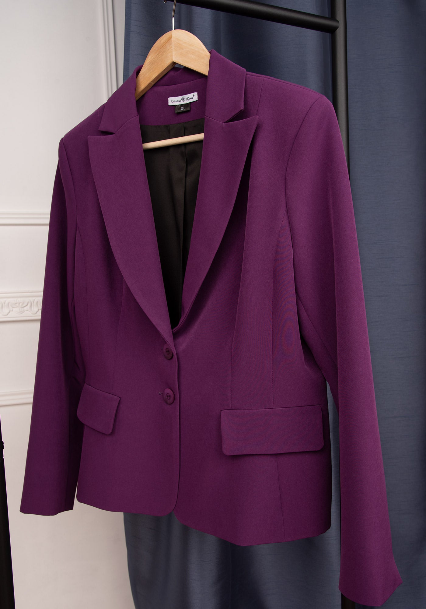 Women's Tailored Single Breasted Blazer in Midnight purple