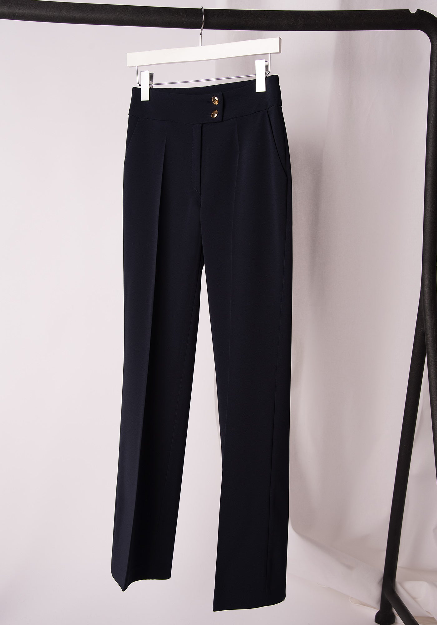 Разкроен Дамски Панталон с Широк колан в Тъмносиньо