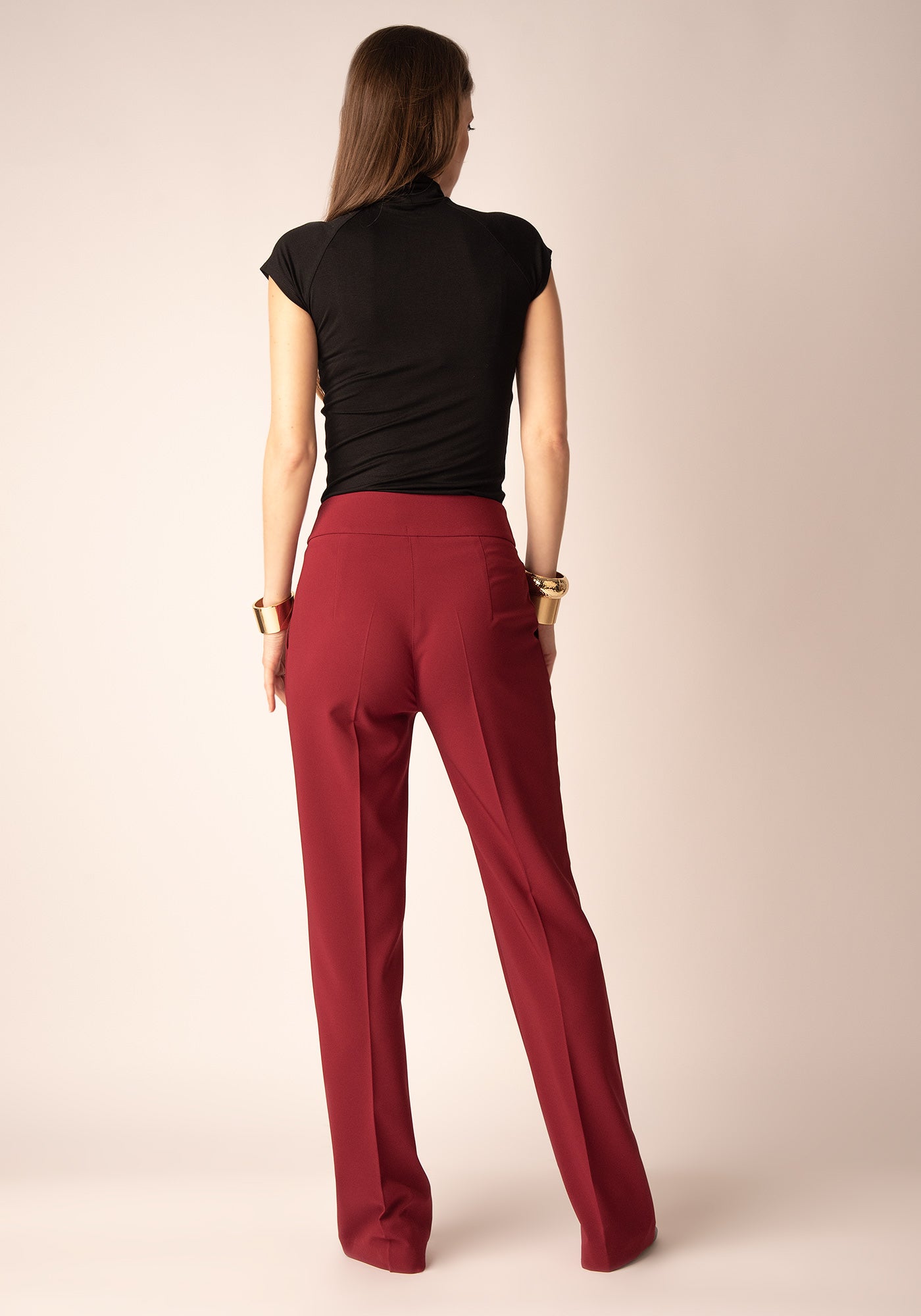 Разкроен Дамски Панталон със Златисти копчета в Бордо