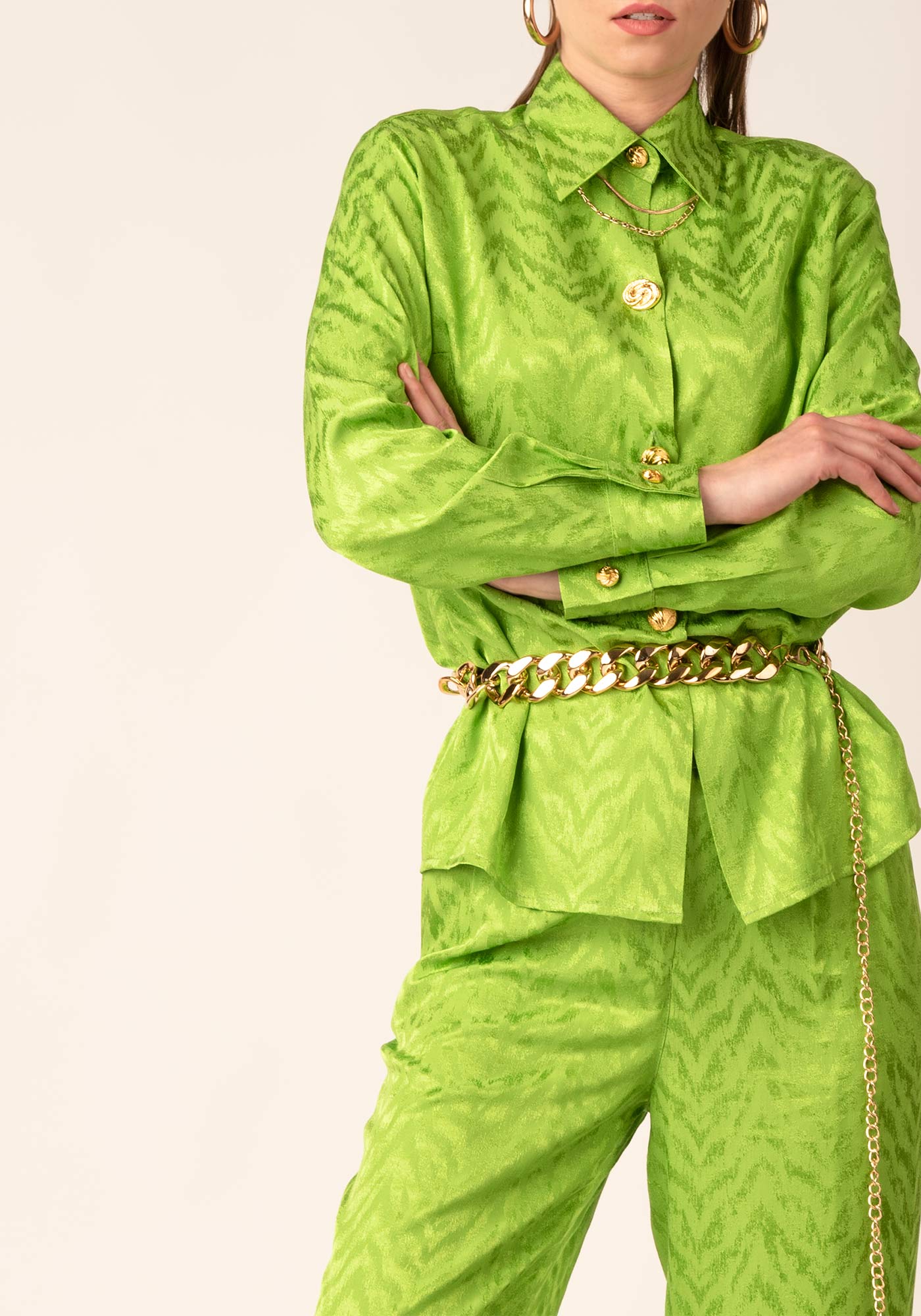 Елегантна Дамска Риза със Златни копчета в Зелено