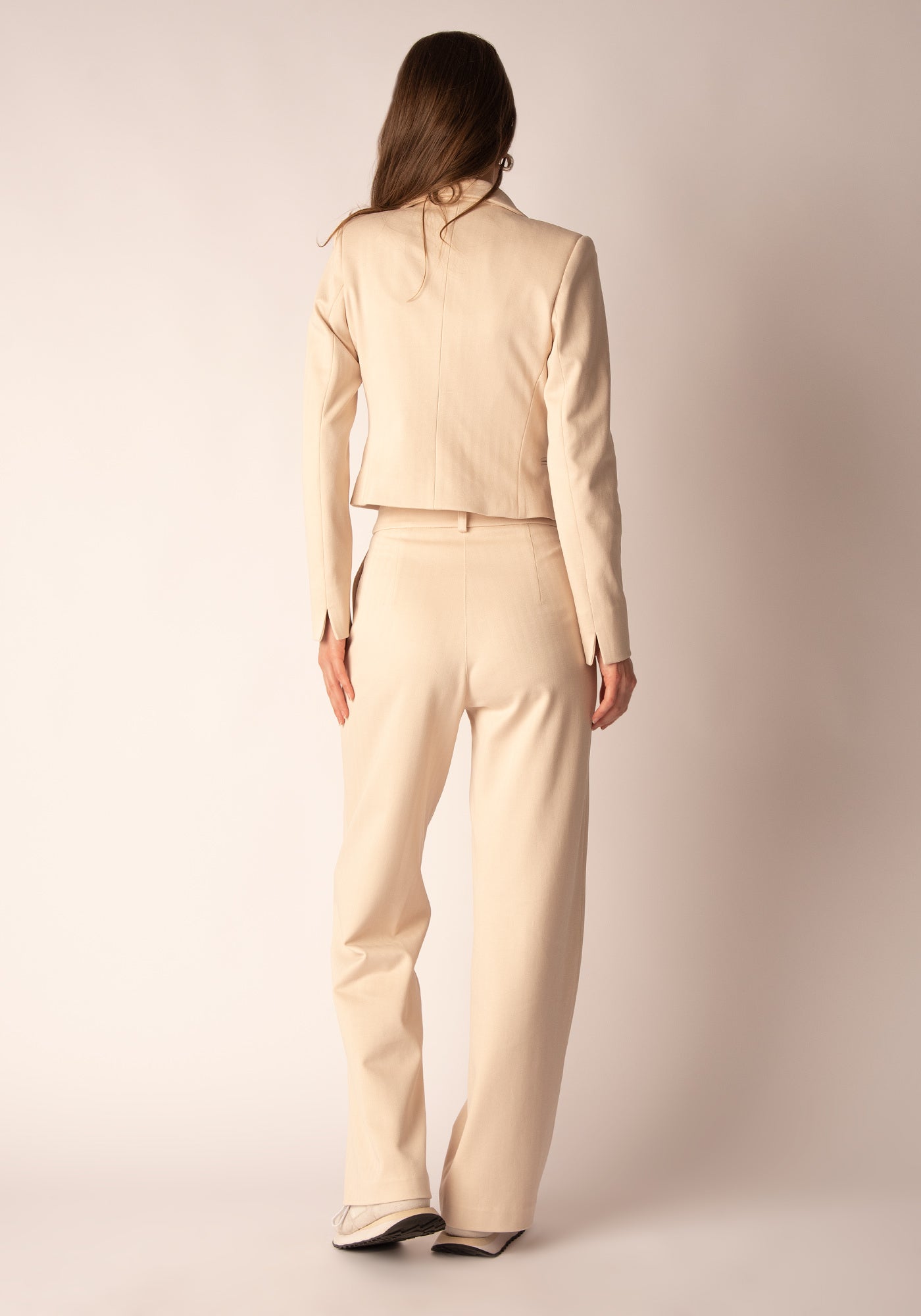 Women's Tailored Herringbone Blazer in Ecru