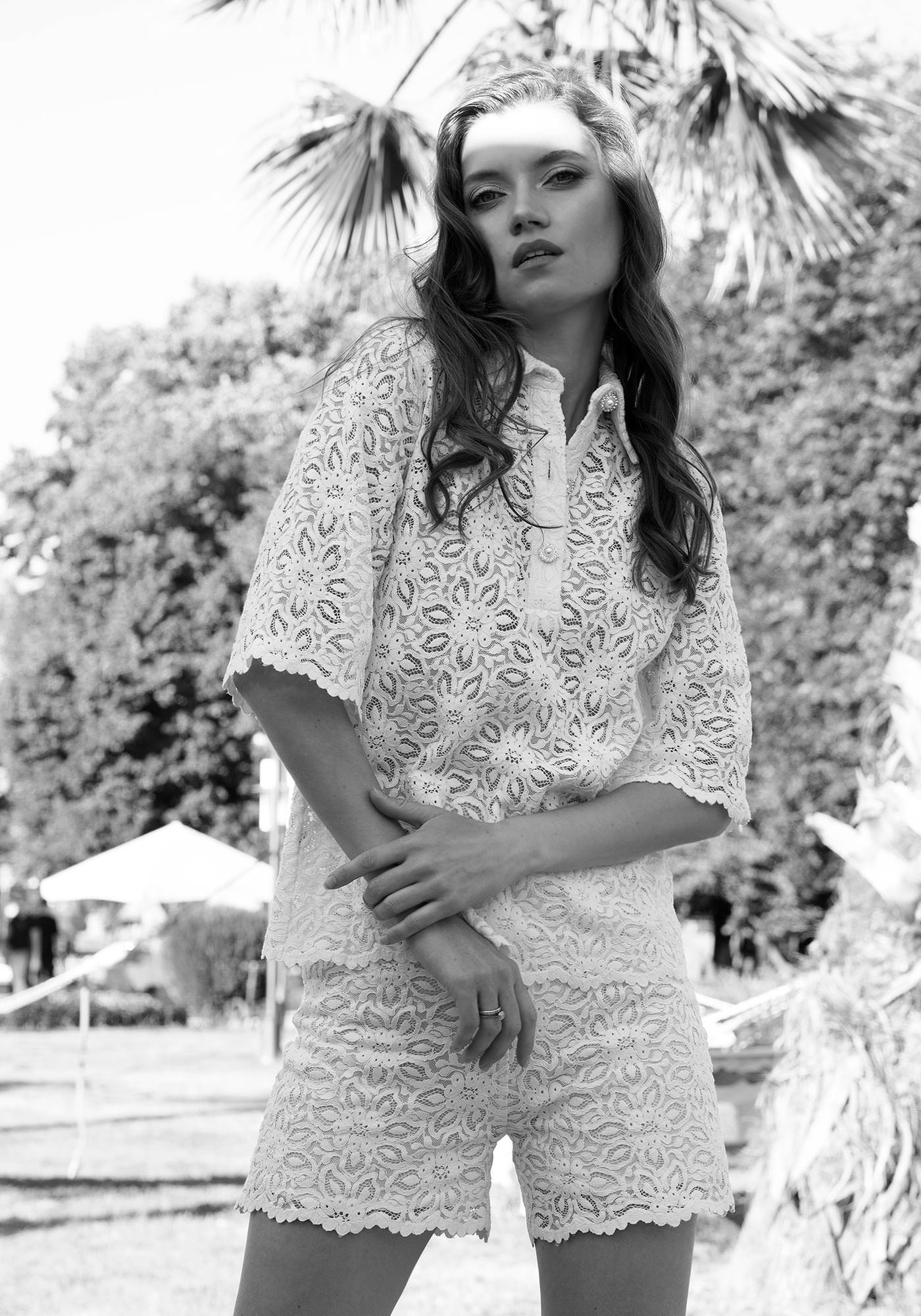 Women's High Waisted Lace Shorts in Ecru