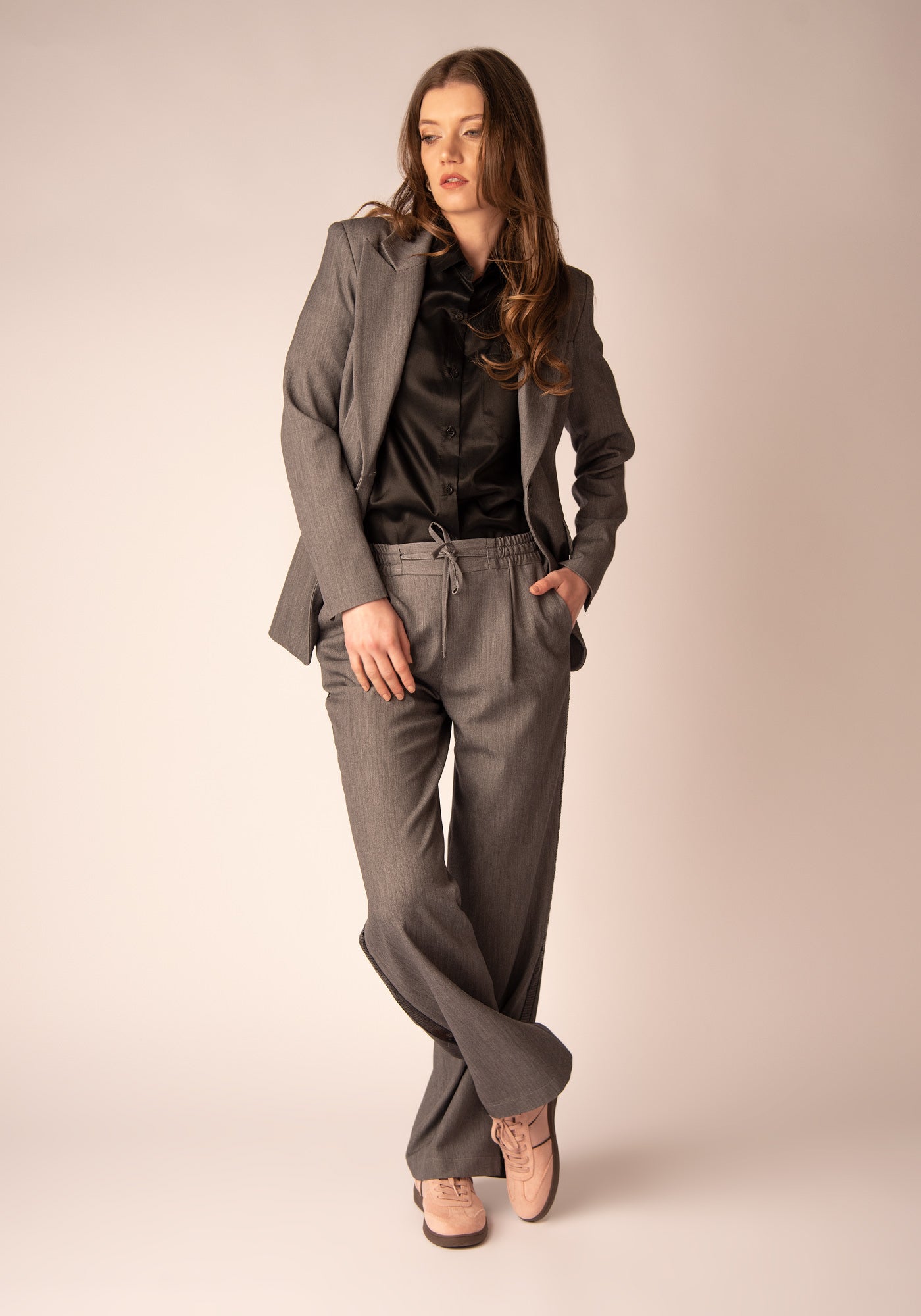 Панталон с Кант от Пайети в Сиво