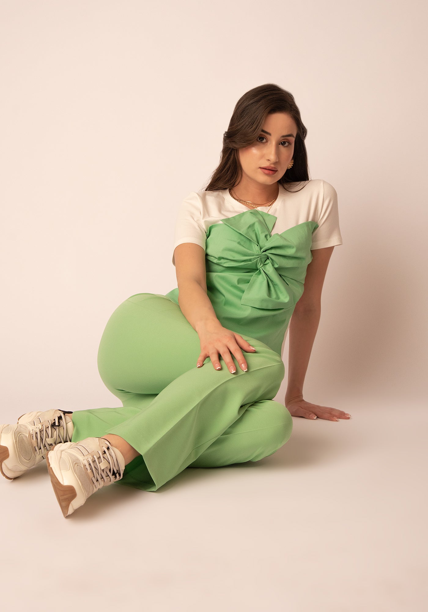 Women's Tailored Tee with Draped Poplin Bow in Green/Ecru