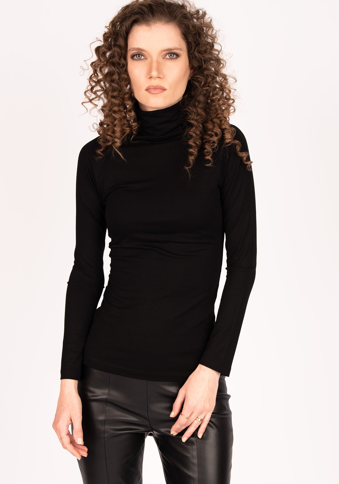 Women's Jersey Long Sleeve Turtleneck Tee in Black