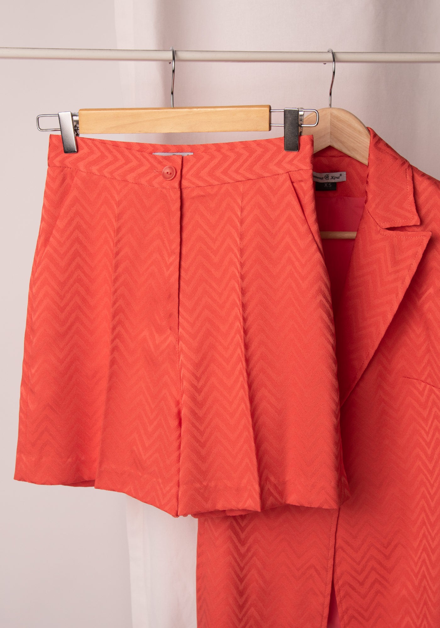 High Waisted Shorts in Coral Jacquard