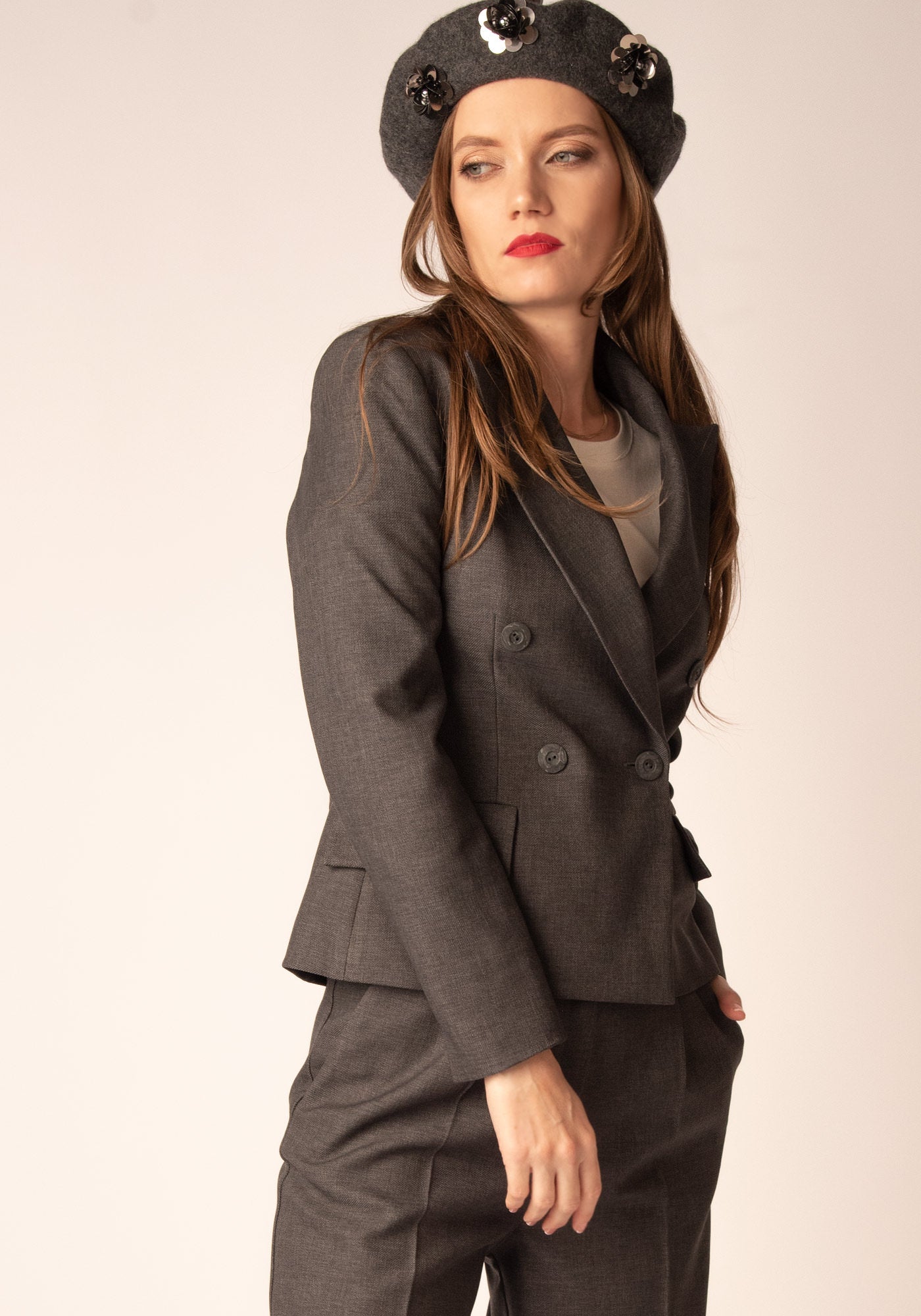 Дамски Блейзер с Двуред силует в Сиво