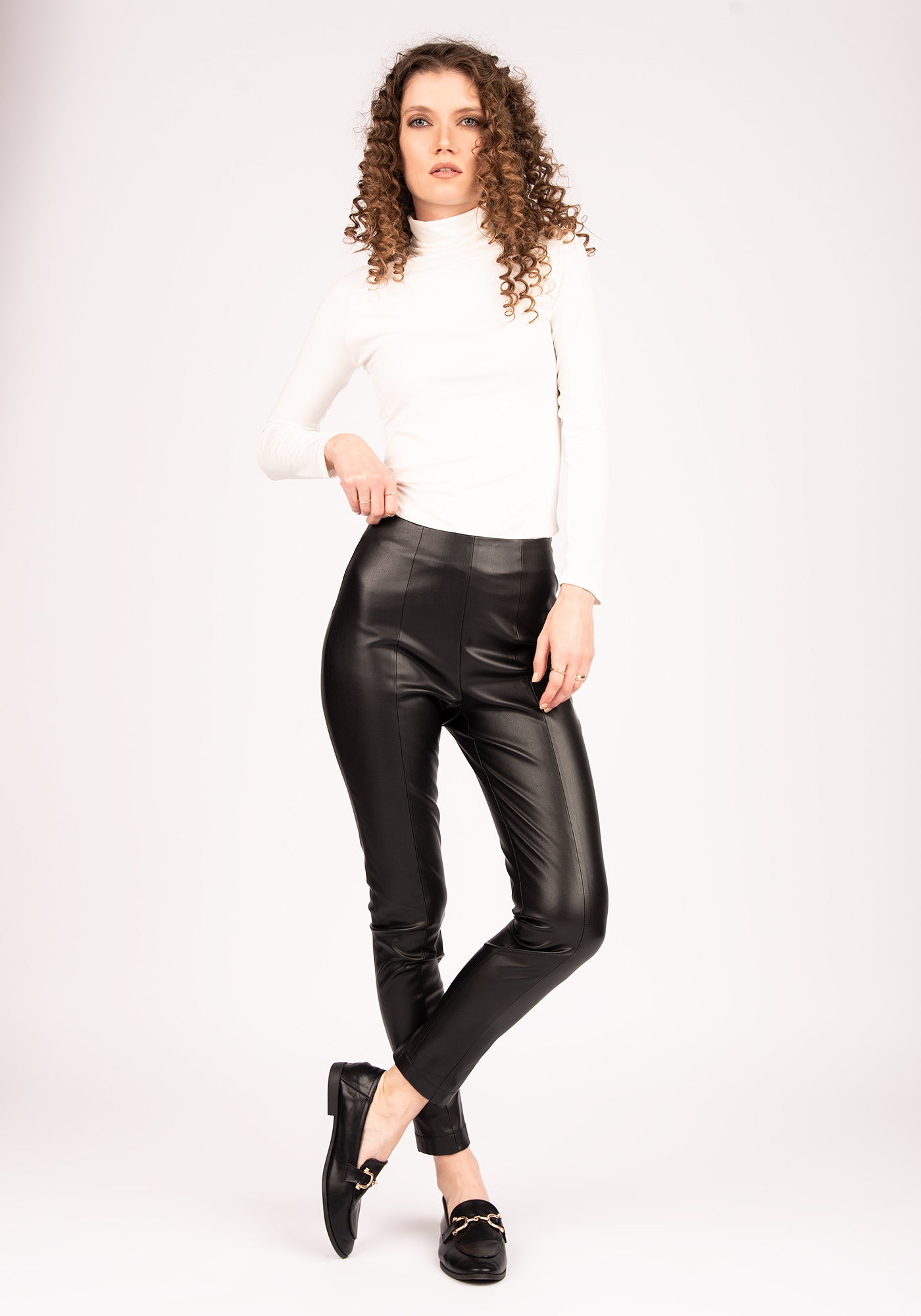 Women's High Waisted Faux Leather Pants in Black
