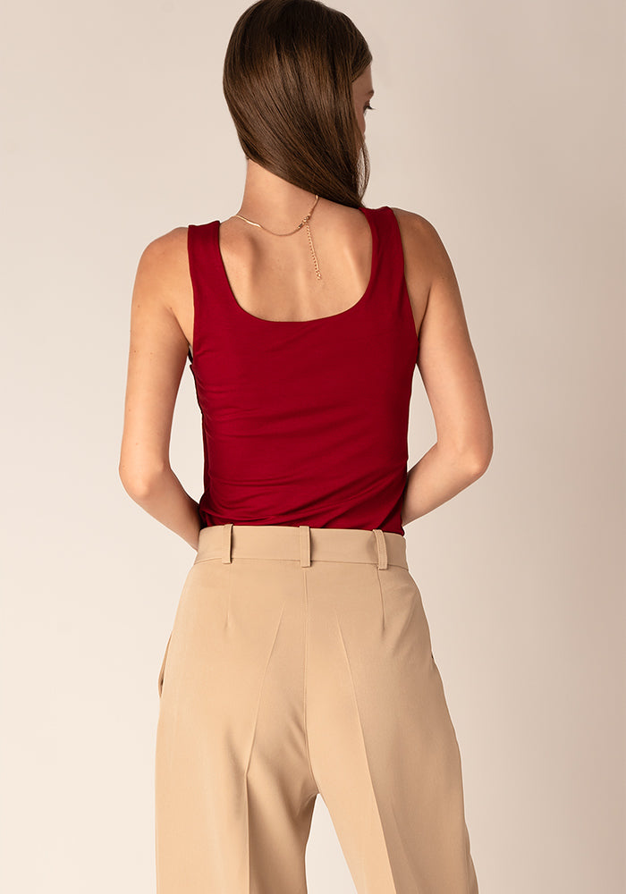 Women's Tailored Jersey Tank Top in Red