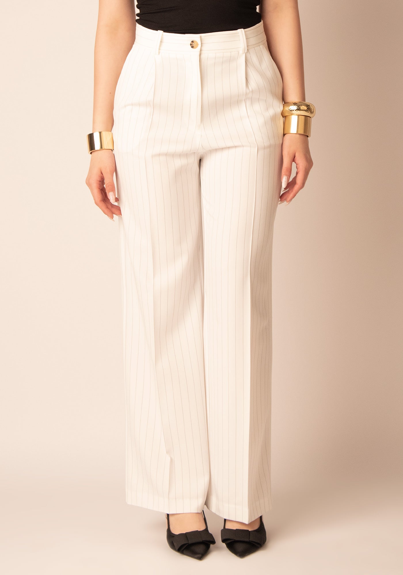 Women's Wide Leg Pleated High Waist Trousers in Pinstripe ecru