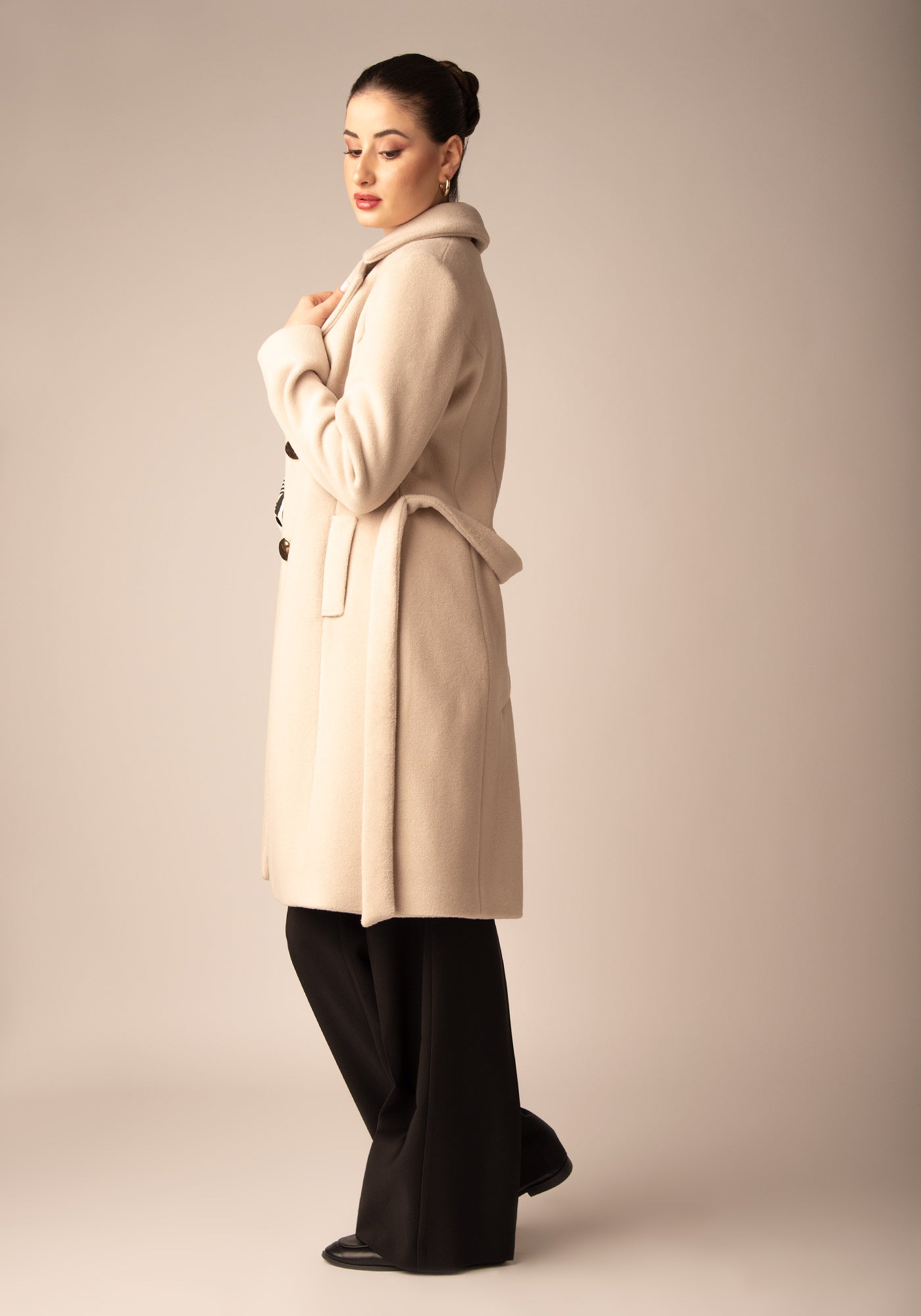 Women's Tailored Wool blend Coat in Beige