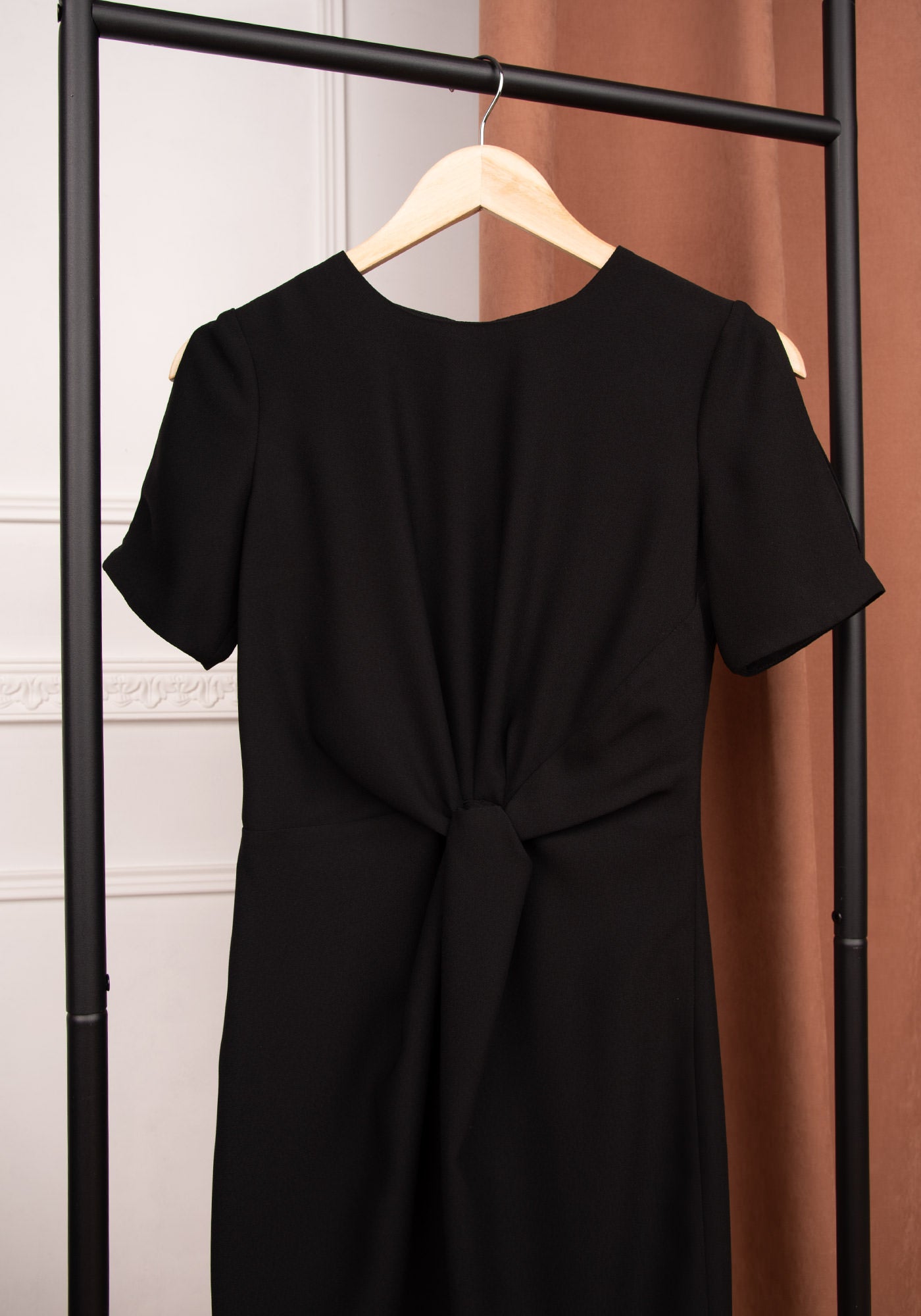 Elegant Twisted Front Midi Occasion Dress in Black