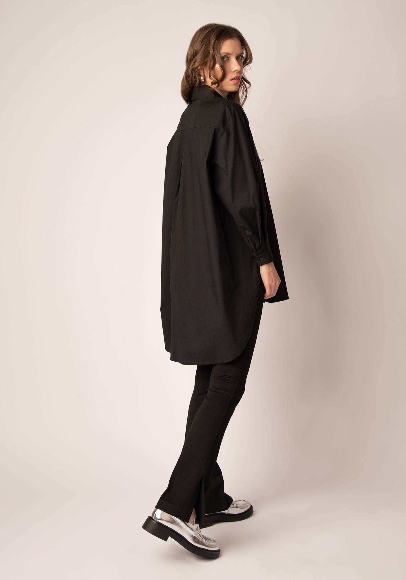 Women's Oversized Button up Shirt in Black Cotton Poplin