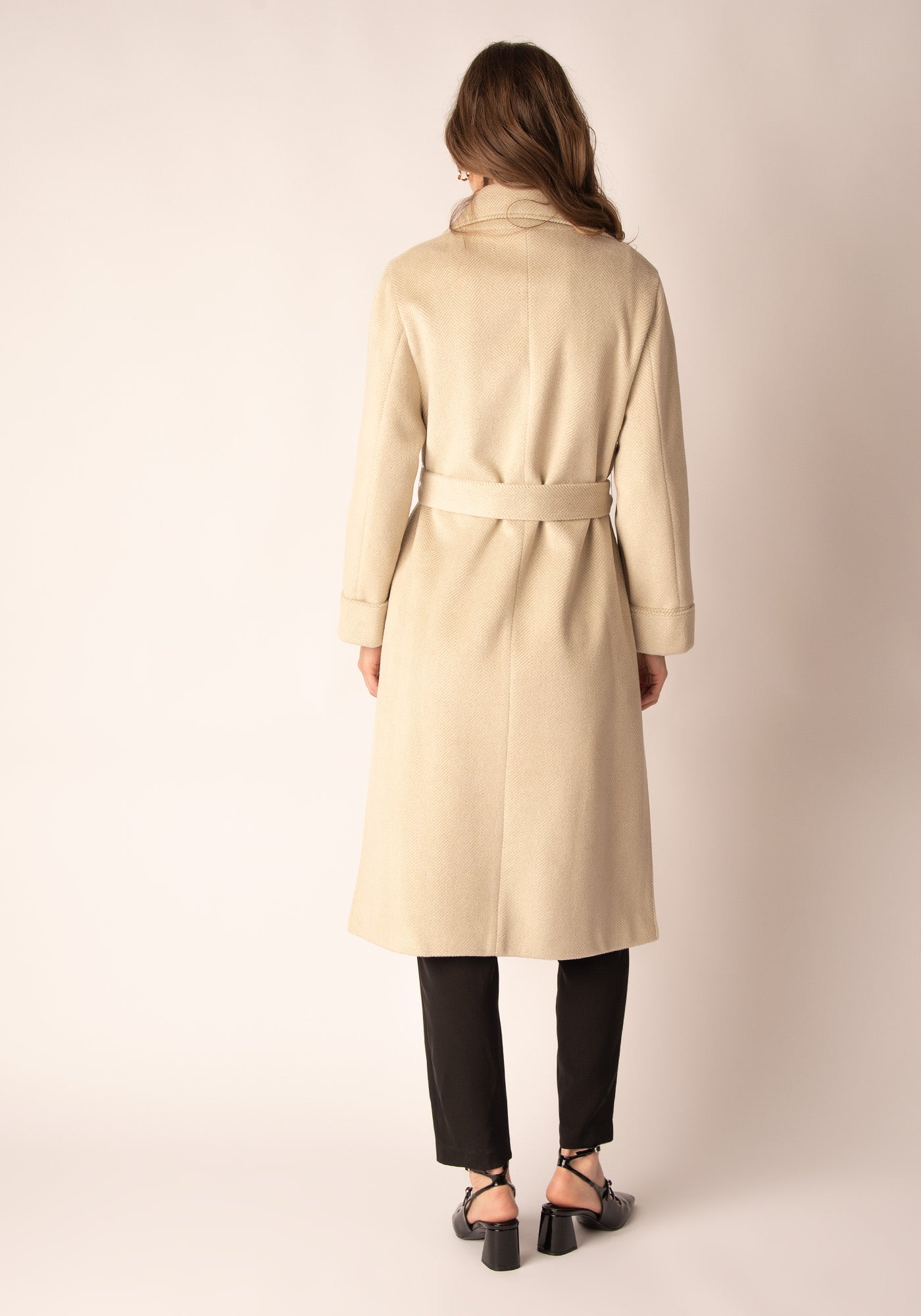 Дълго Дамско Палто със съдържание на Вълна в Бежово