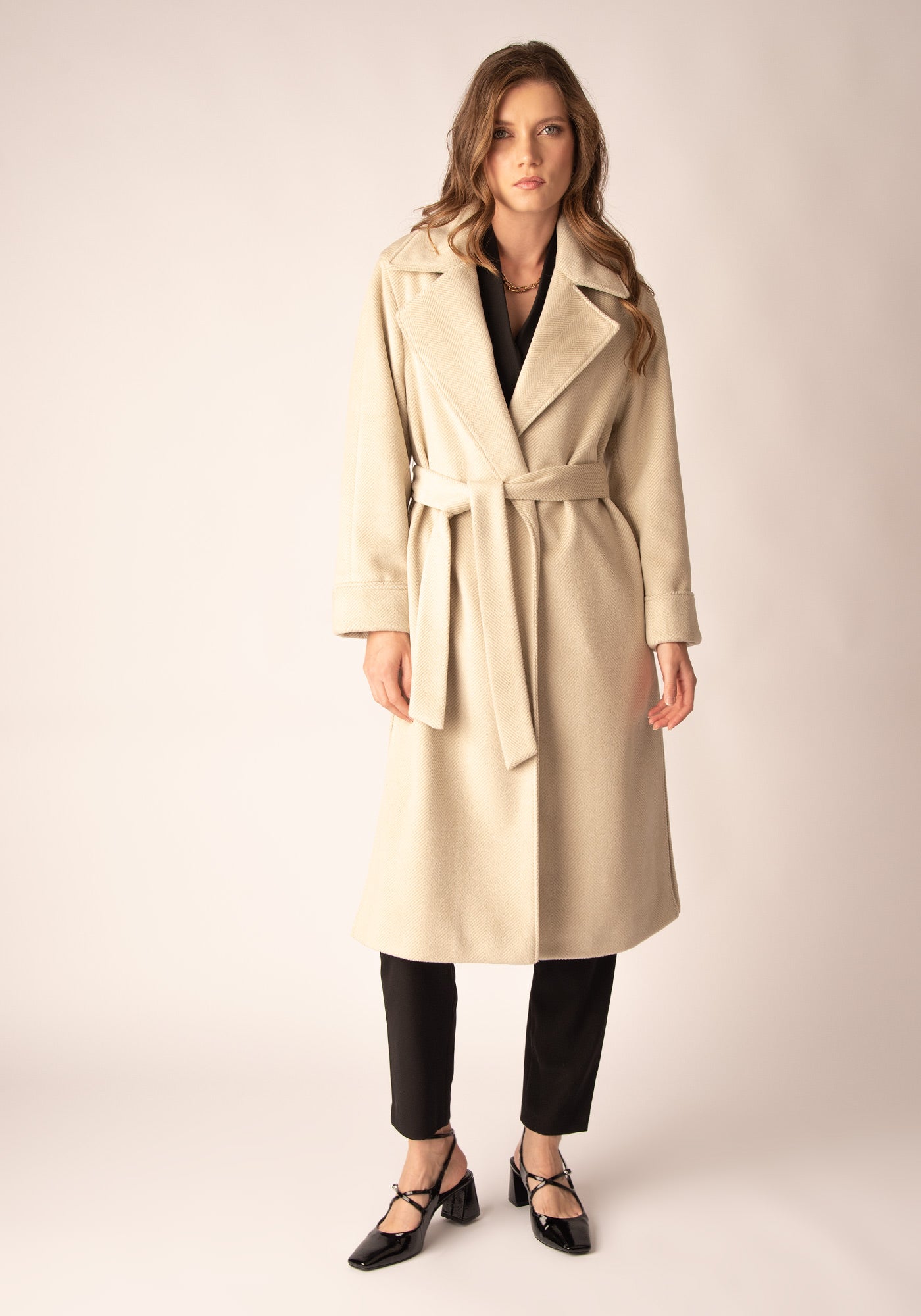 Дълго Дамско Палто със съдържание на Вълна в Бежово