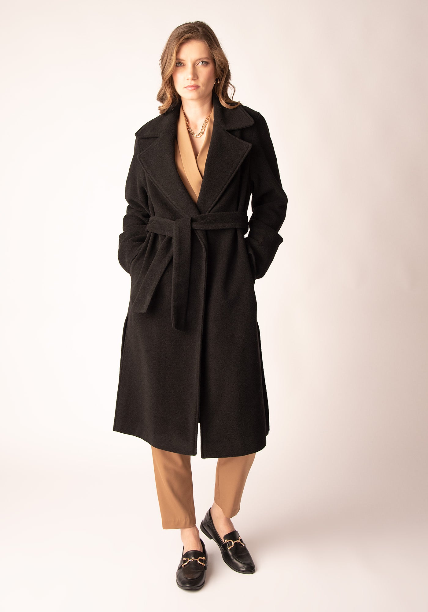 Дълго Дамско Палто със съдържание на Вълна в Черно