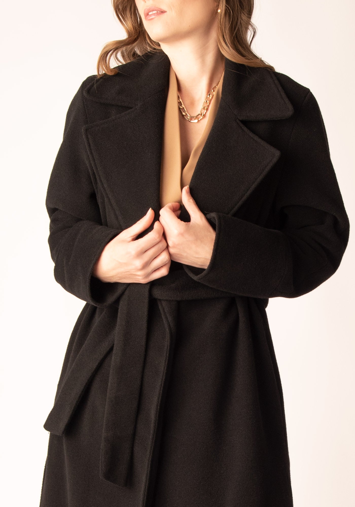 Дълго Дамско Палто със съдържание на Вълна в Черно