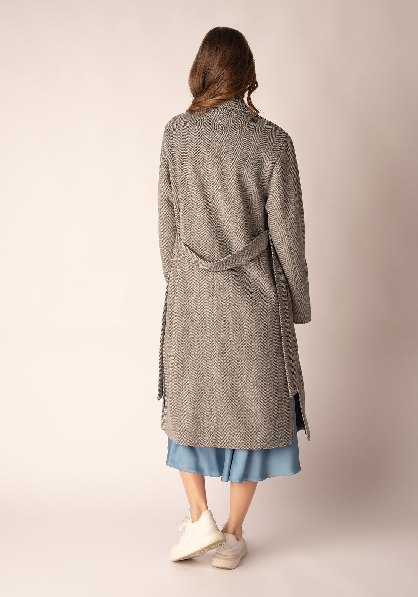 Дълго Дамско Палто със съдържание на Вълна в Сиво