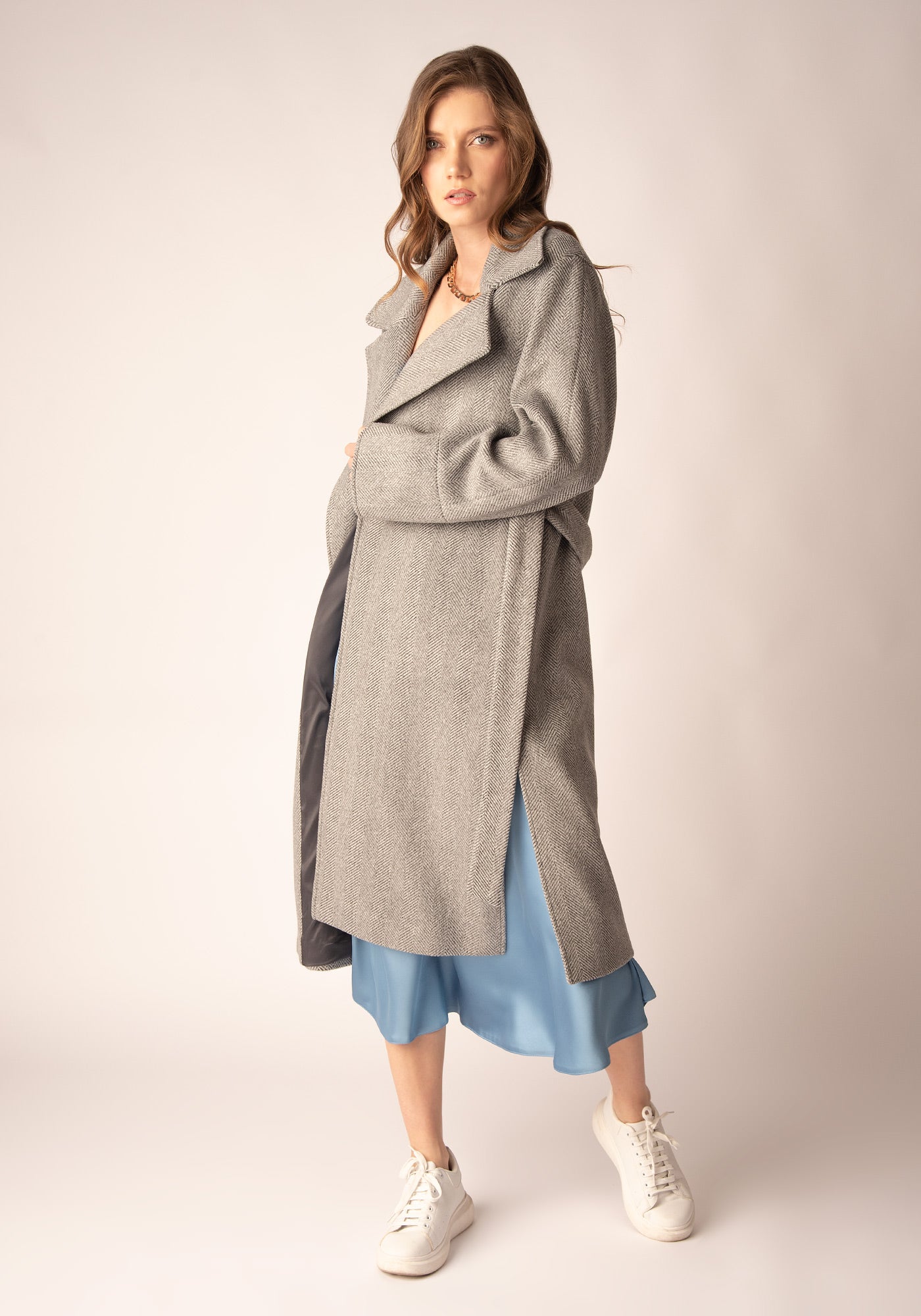 Дълго Дамско Палто със съдържание на Вълна в Сиво