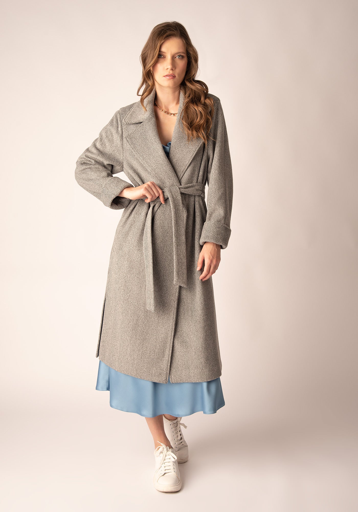 Дълго Дамско Палто със съдържание на Вълна в Сиво