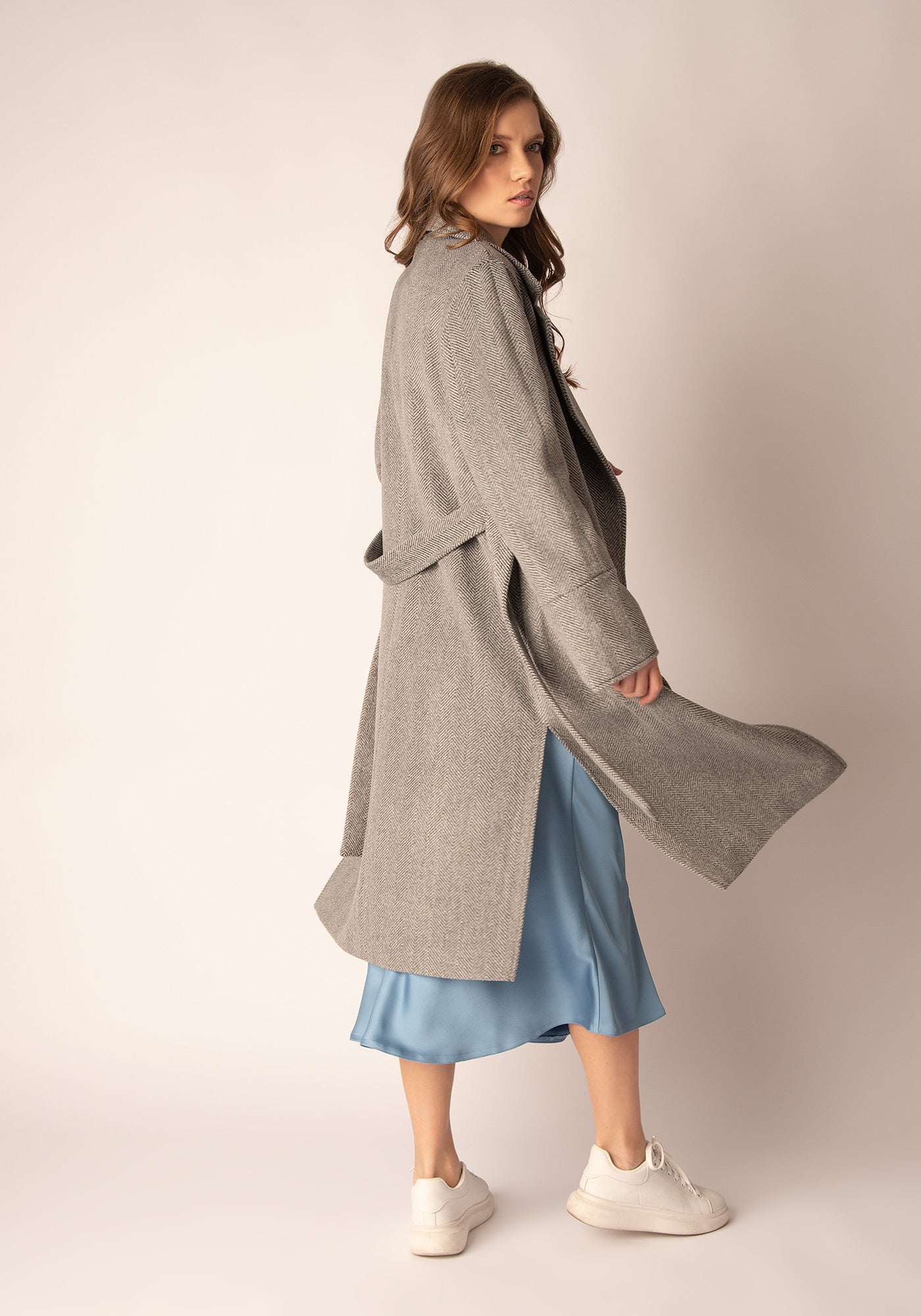 Дълго Дамско Палто със съдържание на Вълна в Сиво