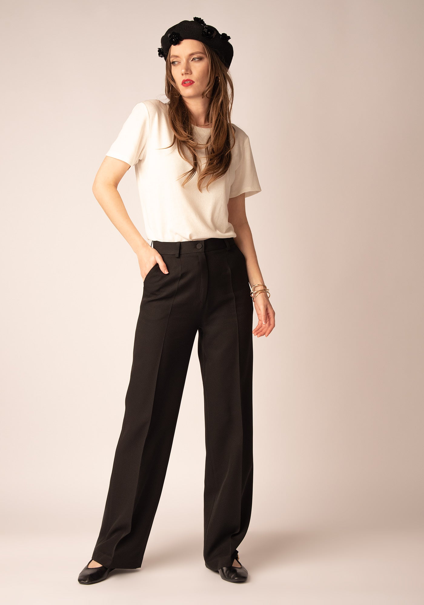 Дамски Панталон с Прав Силует в Черно