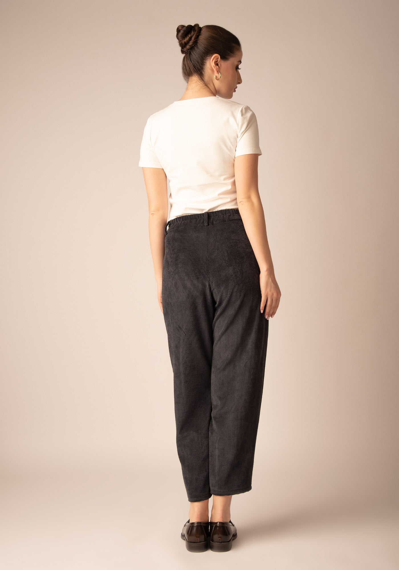 Свободен Дамски Панталон от Кадифе в Сиво