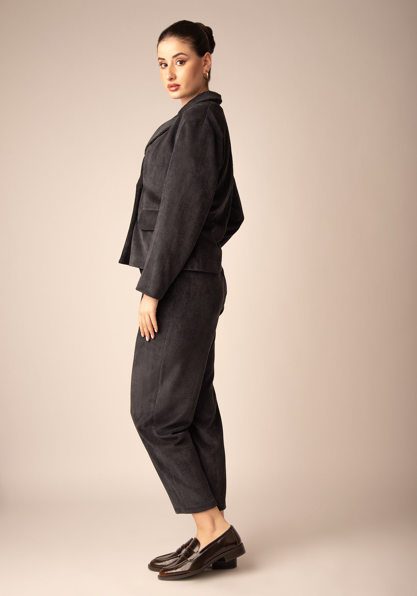 Свободен Дамски Панталон от Кадифе в Сиво