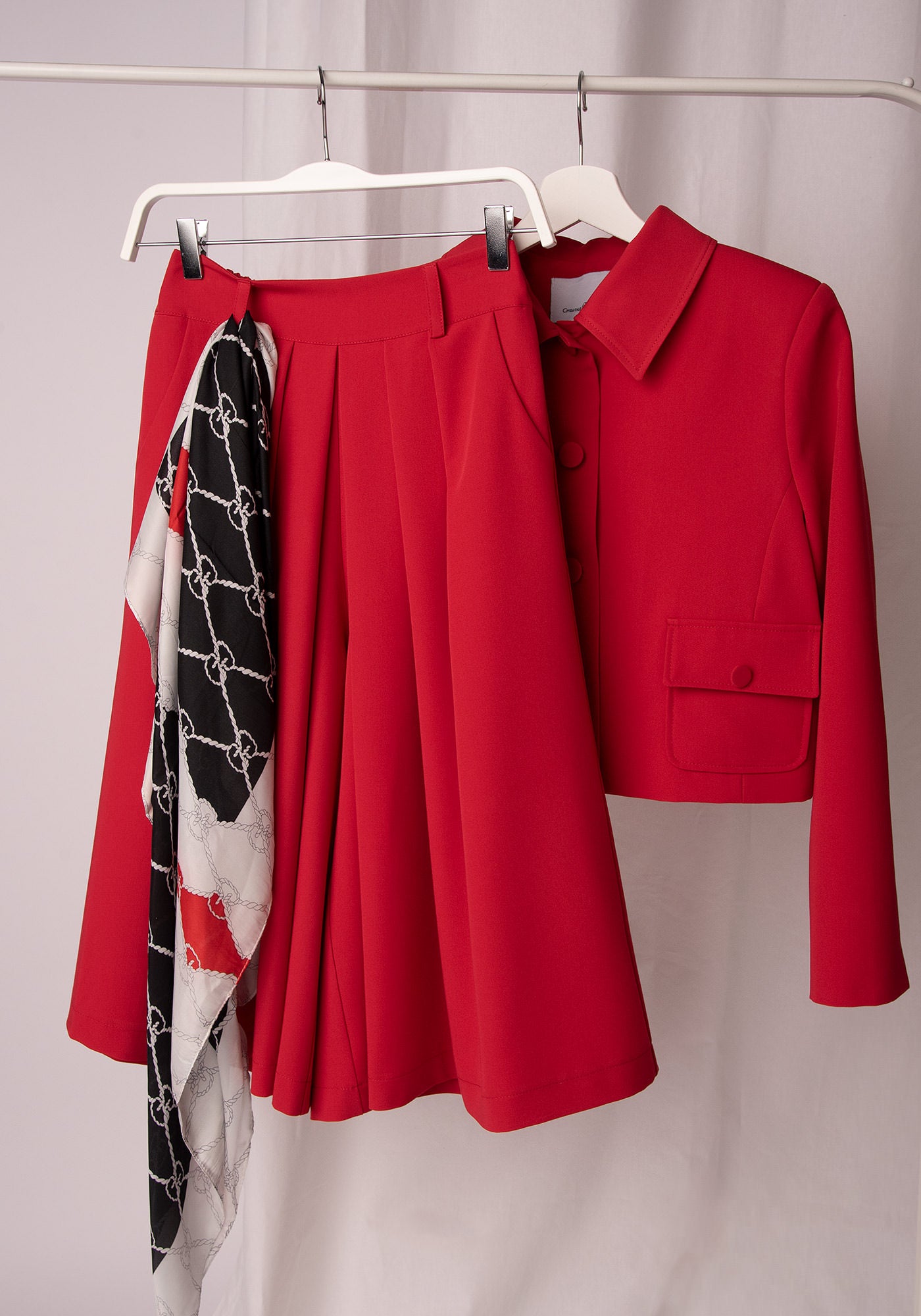 Плисиран Пола - Панталон в Червено