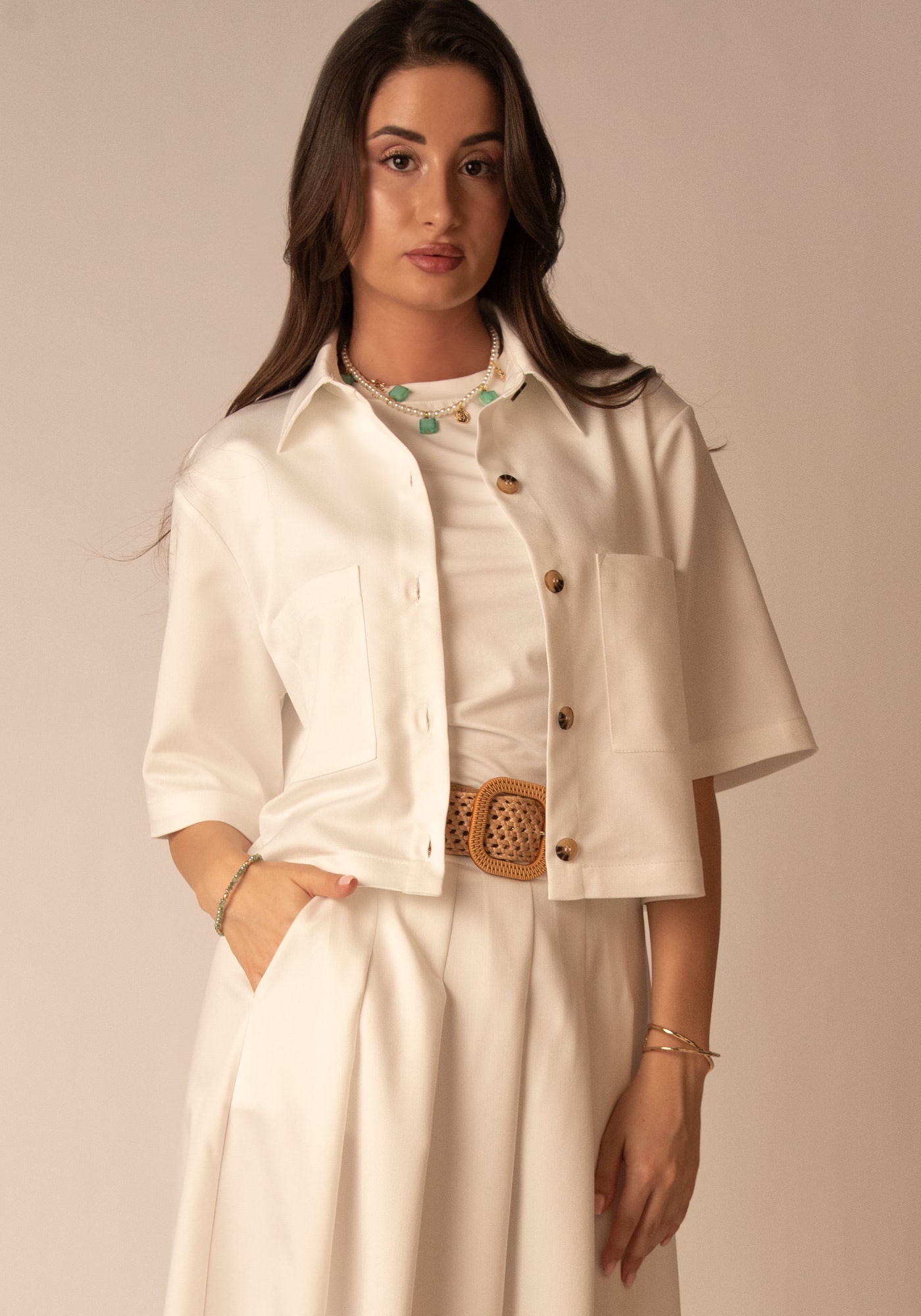 Women's Cropped Cotton Overshirt in Ecru
