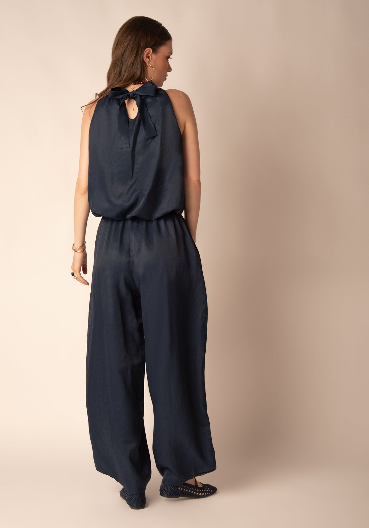 Relaxed Barrel Leg Trousers in Navy
