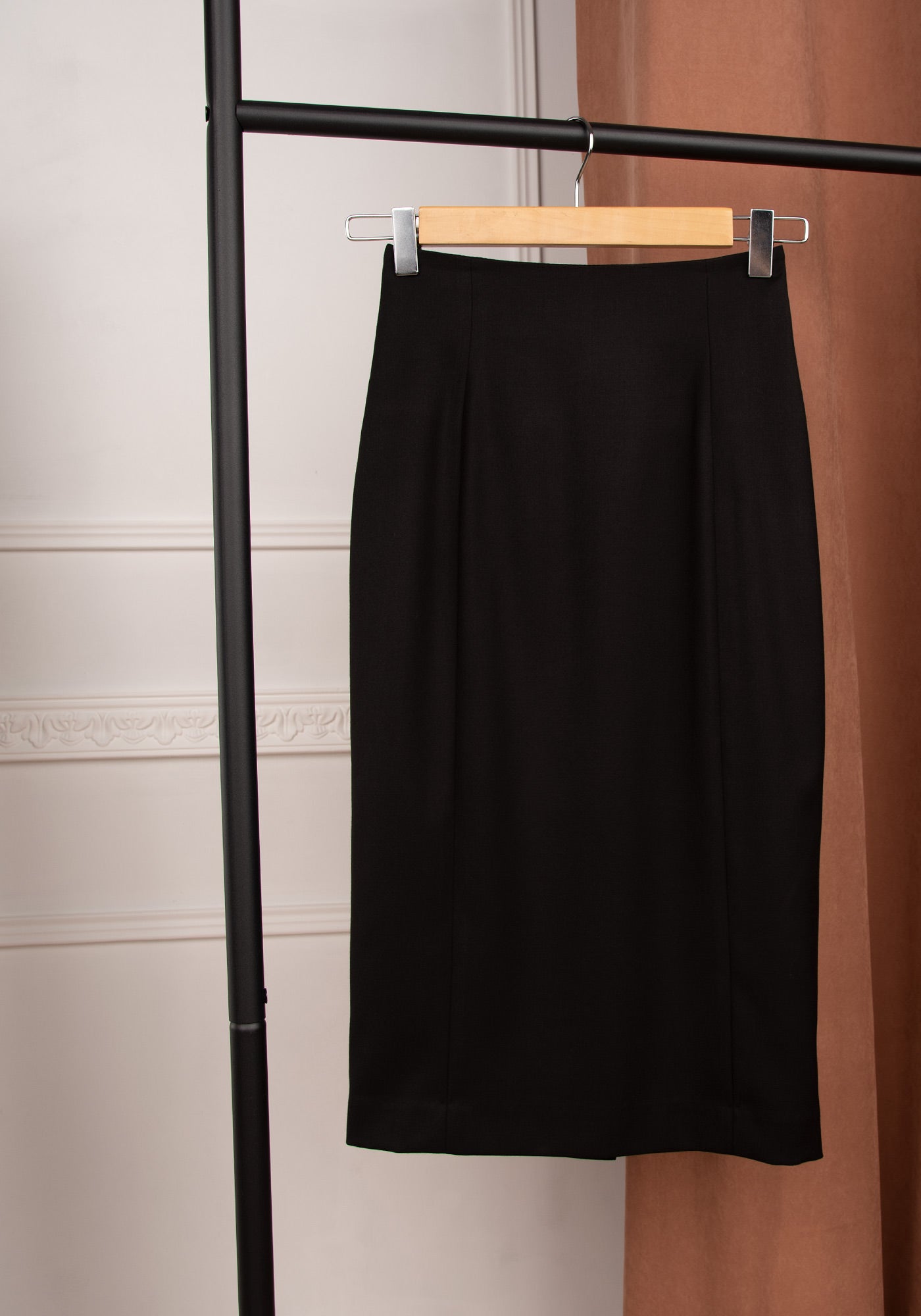High Waisted Pencil Skirt in Black