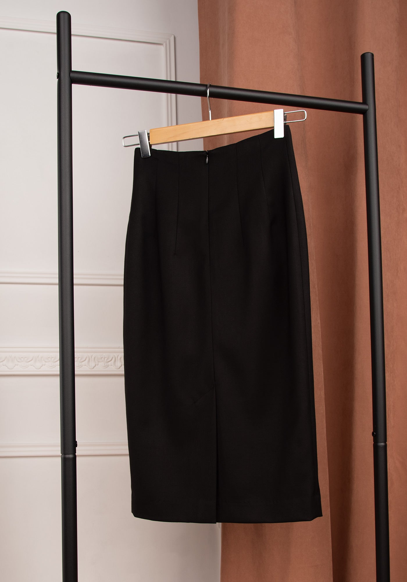 High Waisted Pencil Skirt in Black