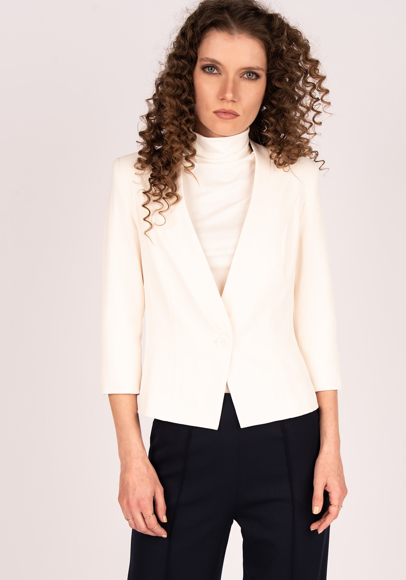 Women's Tailored Single breasted Blazer with Cropped Sleeves in Ecru