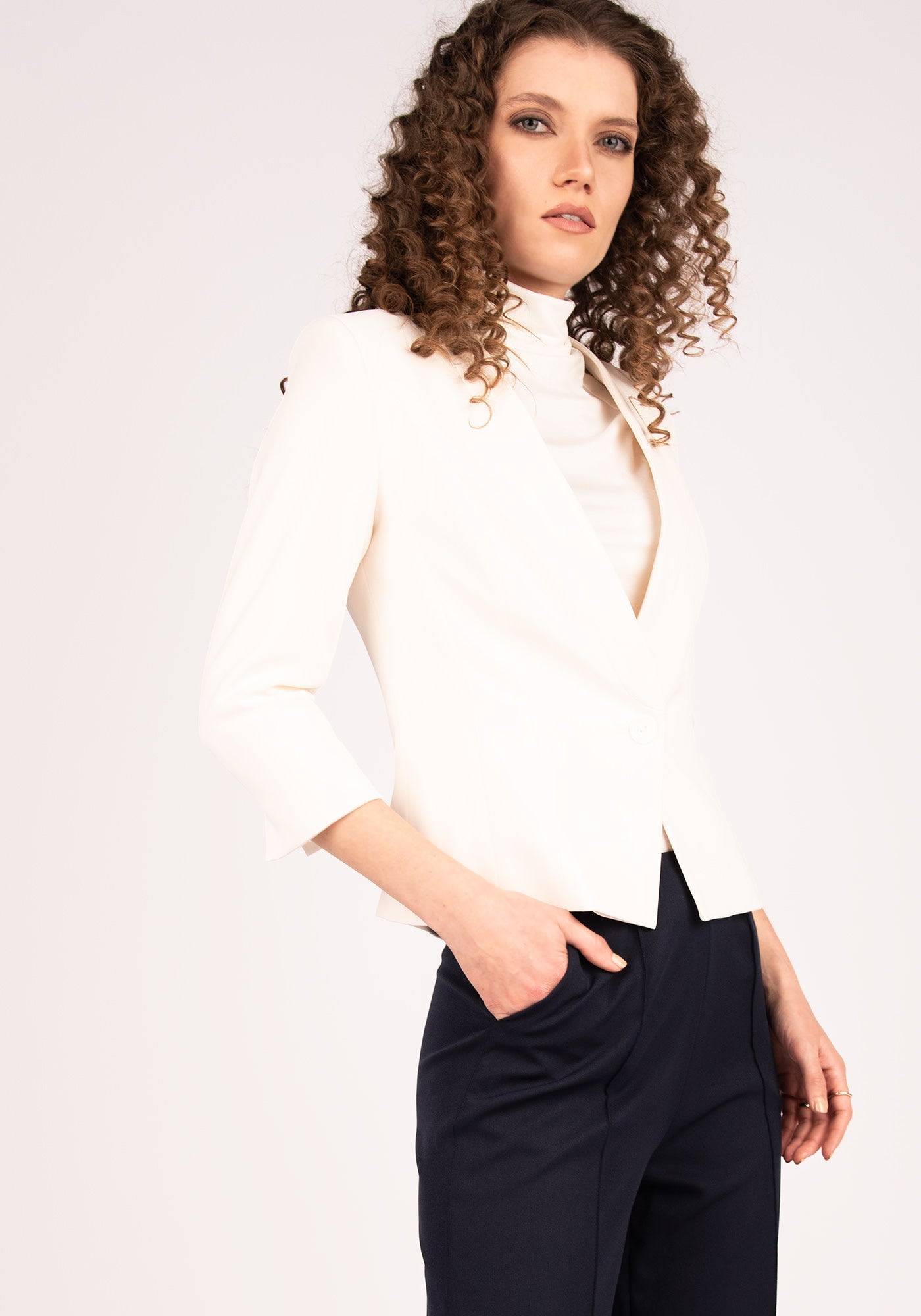 Women's Tailored Single breasted Blazer with Cropped Sleeves in Ecru